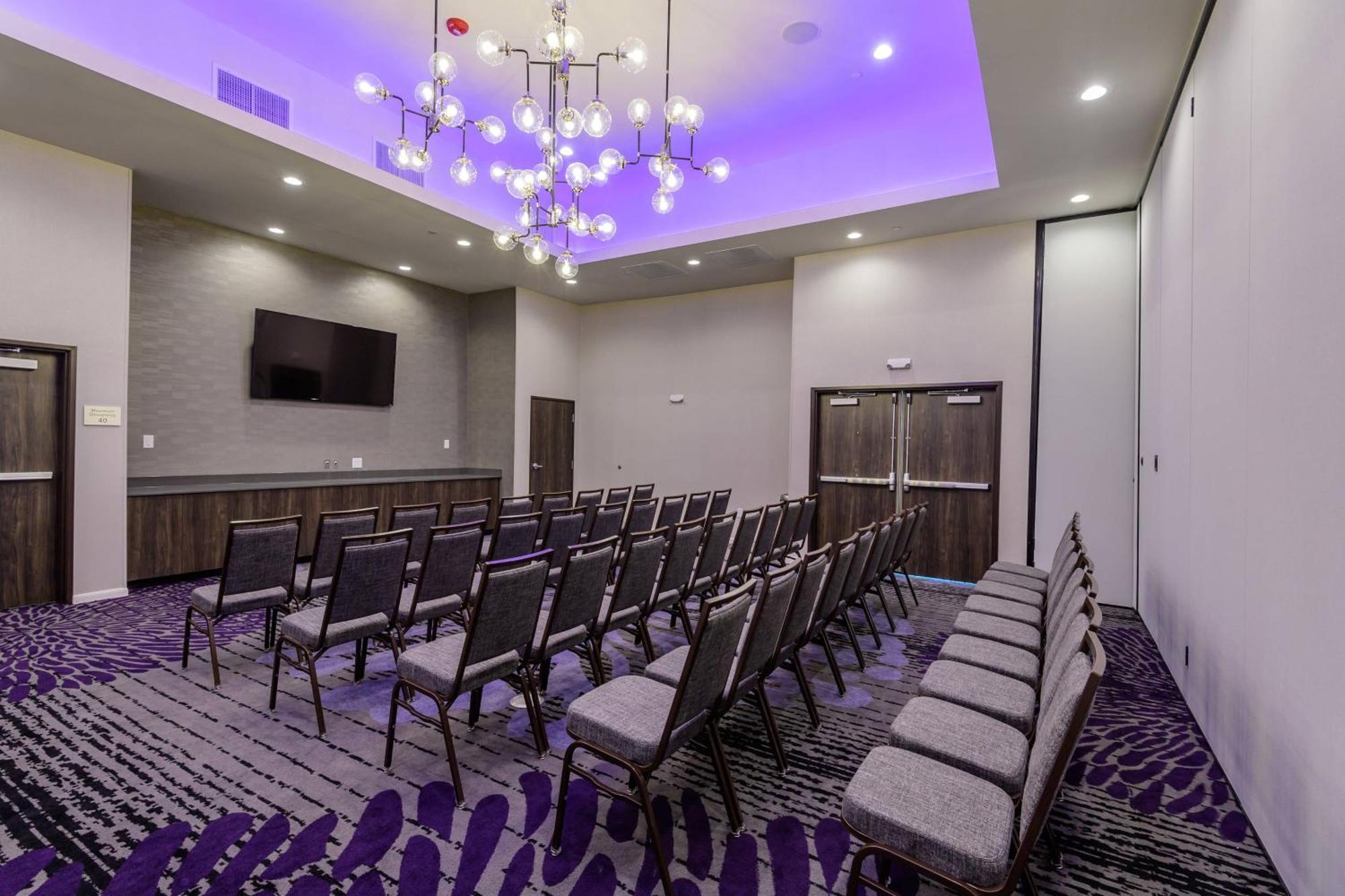 Courtyard By Marriott Lake Jackson Exterior photo